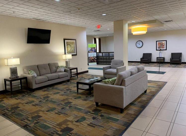 Quality Inn & Suites Downtown Mansfield Exteriör bild